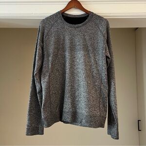 Lululemon Men’s Woven Sweatshirt, Grey, L